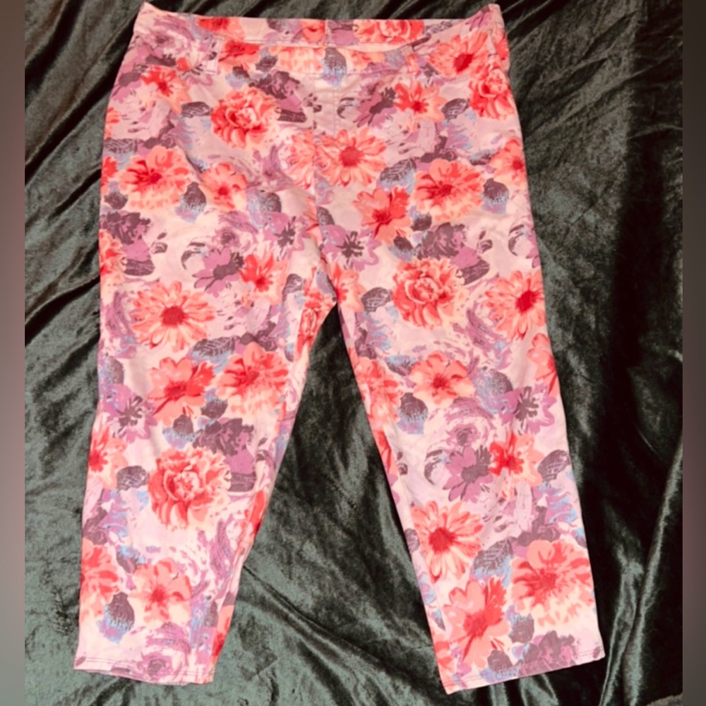 SOLD Faded Glory Jeggings